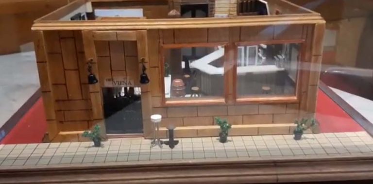 La maqueta del Café Viena de Puertollano, otro trabajo del ex King Boy, Basilio