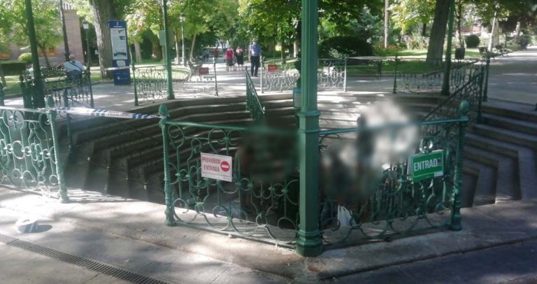 Puertollano: Un «gracioso» obliga a la Policía Local a volver a encintar la Fuente Agria