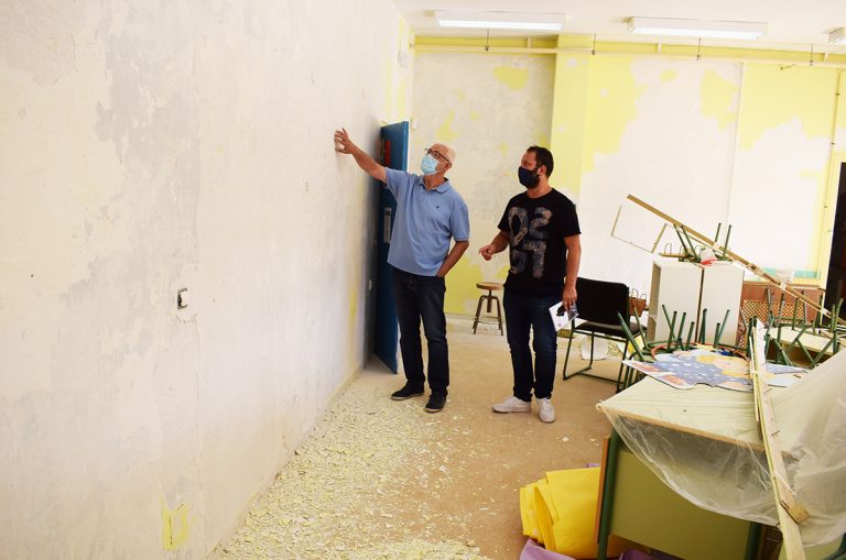 Puertollano: Aulas e instalaciones educativas se ponen a punto con el pintado de todos los colegios