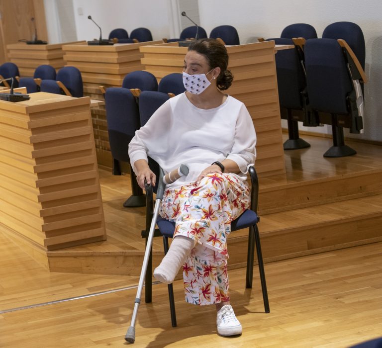 Pilar Zamora sufre un esguince en un accidente doméstico