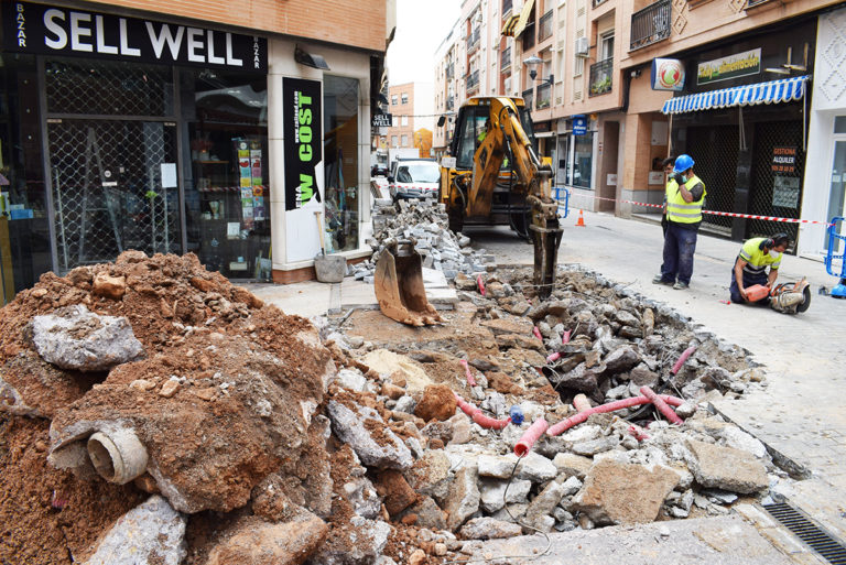 Puertollano: Reparada la tubería tras 16 horas de trabajo