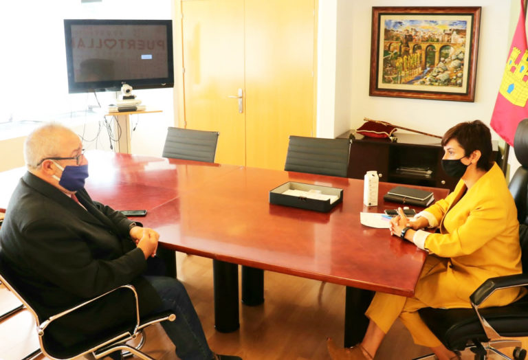 Renfe comunica a la alcaldesa de Puertollano que reforzará en octubre las frecuencias de los Avant a Ciudad Real y Madrid