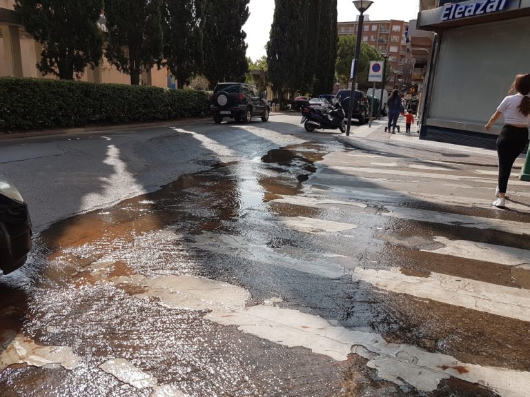 Puertollano: La rotura de una tubería obliga a cortar el agua en el centro