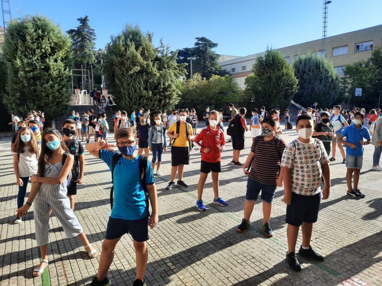 Puertollano: Filas del sol temprano entre la excitación de la aventura