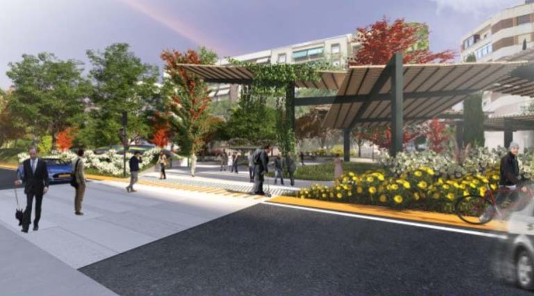 Un monumento al Santo Voto en el Paseo del Bosque de Puertollano