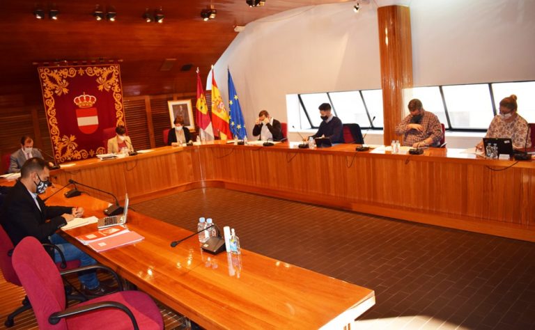 Puertollano: Fuerte andanada de la oposición contra los “presupuestos del PSOE”, que salen adelante
