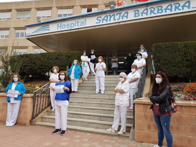 Los sanitarios de Puertollano donan 2.500 euros a Cruz Roja