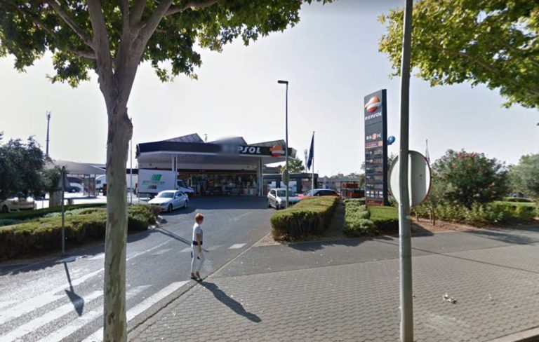 Atracan dos gasolineras en el centro de Ciudad Real