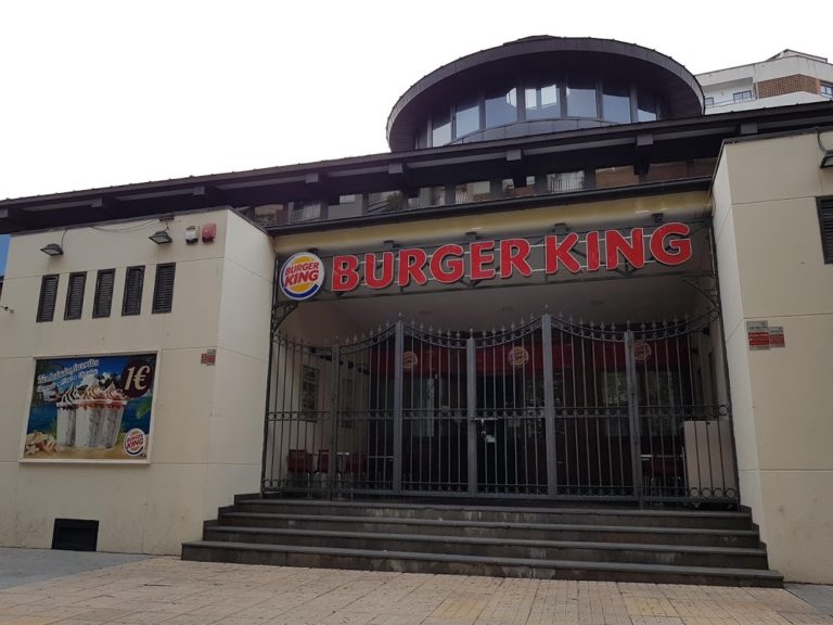 La cruenta guerra de los reyes de la hamburguesa en Puertollano