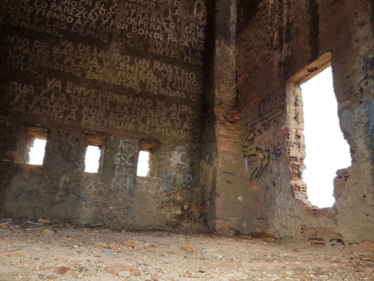 Puertollano: El sórdido aspecto de la maltratada chimenea cuadrá