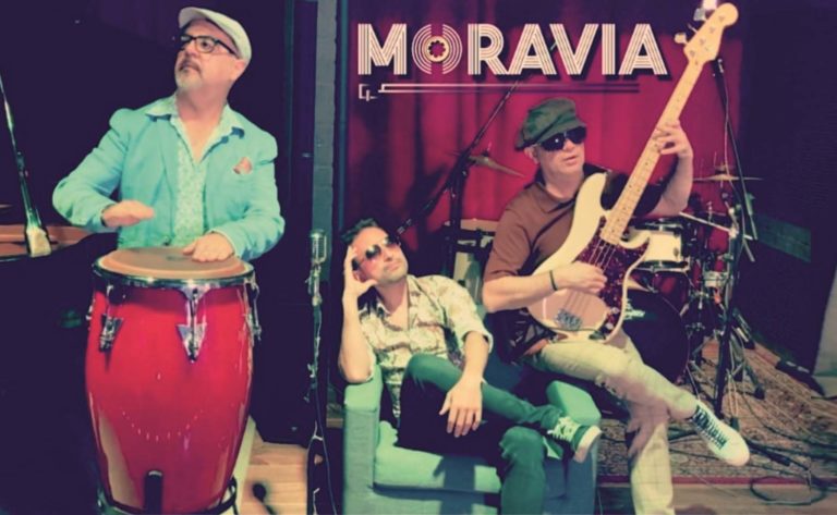 Los puertollanenses Moravia estrenan el botón de muestra de lo que se avecina