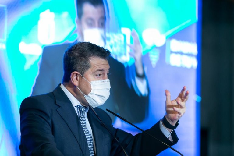 Page convoca este lunes Consejo de Gobierno para endurecer las medidas ante el avance del virus en Castilla-La Mancha