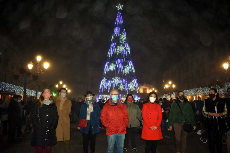 Encendido de Navidad: Pilar Zamora desea unas fiestas tranquilas y  en familia a los vecinos de Ciudad Real