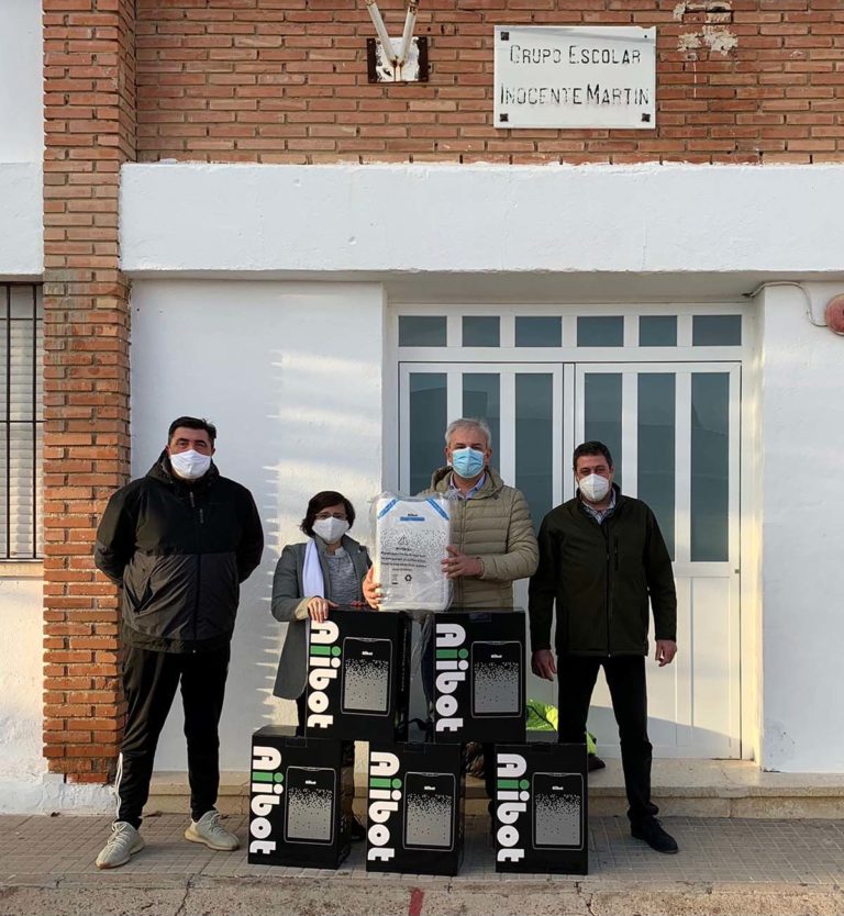 El Ayuntamiento de Villamayor de Calatrava cede cinco purificadores de aire al colegio de la localidad
