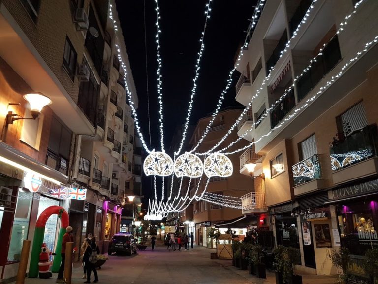 Sanidad permite a las comunidades autónomas aumentar las restricciones en Navidad ante el aumento de la incidencia