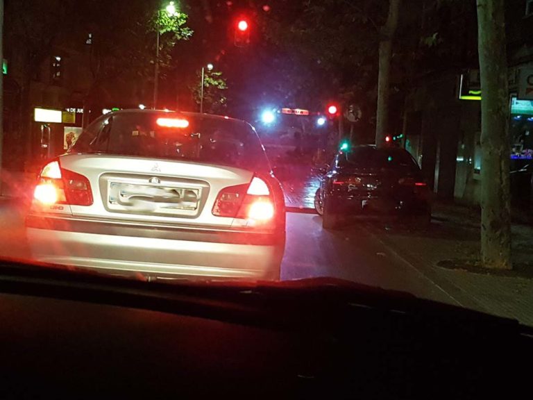 Puertollano: Agrede a agentes de Policía Local un individuo que conducía sin carné, con toda su familia y sin respetar el toque de queda