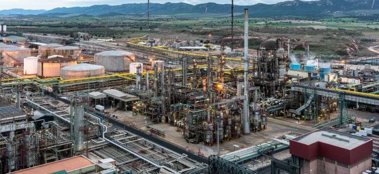 El complejo de Repsol en Puertollano realiza este viernes un simulacro general de emergencia