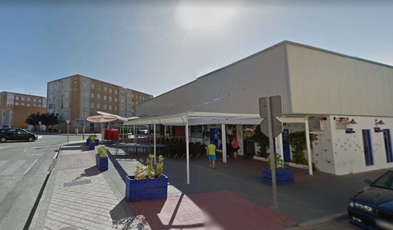 Llamada urgente a la realización de PCR para los clientes de tres locales de ocio de Alcázar de San Juan