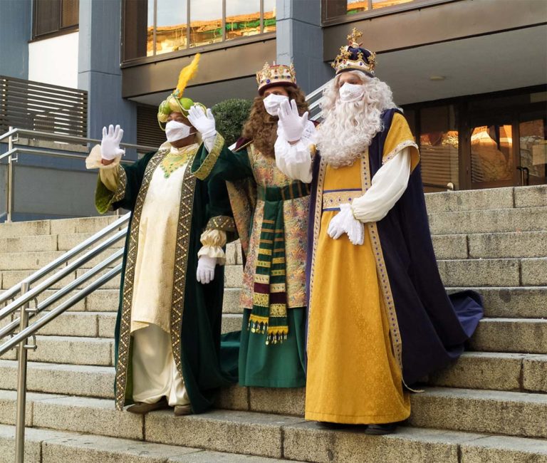 La sastrería de Puertollano Tisú Atelier confecciona los magníficos trajes de los Reyes Magos