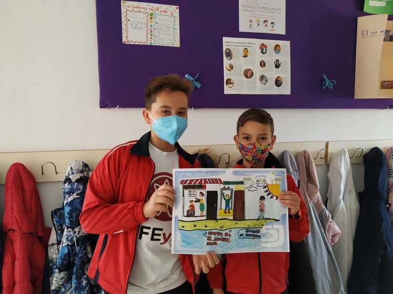 Los alumnos del Colegio San José de Puertollano se declaran fans del comercio local