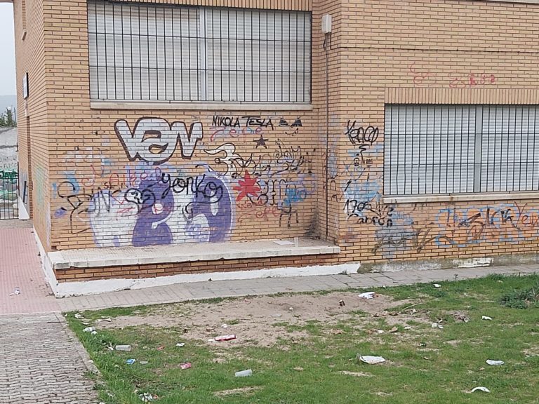 Puertollano: El PP denuncia la «dejadez y abandono» de las instalaciones municipales