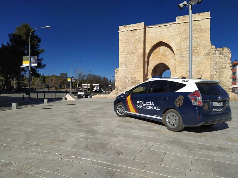 Un conductor persigue en Ciudad Real a otro vehículo para golpearle intencionadamente y le saca de la calzada: ya está detenido