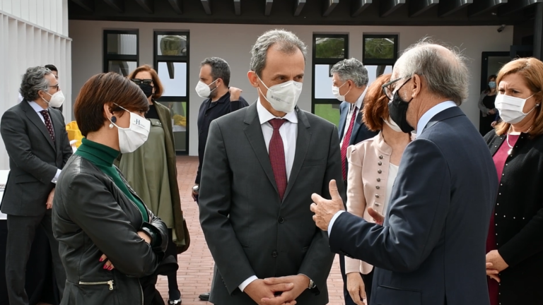 La alcaldesa de Puertollano celebra la inversión de 700 millones en Puertollano anunciada ayer por Repsol