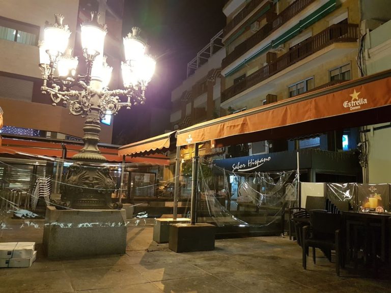 Castilla-La Mancha reabre la hostelería y suprime el cierre perimetral de municipios pero mantiene el toque de queda