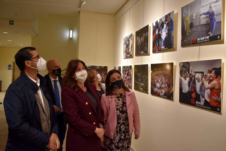 Ciudad Real: Inaugurada en el Museo Elisa Cendrero la exposición “3 décadas en imágenes. 30 aniversario de La Tribuna”