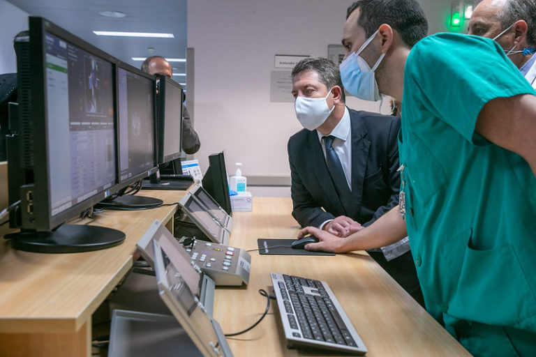 Entra en funcionamiento en Ciudad Real el acelerador lineal para tratamiento oncológico financiado por Amancio Ortega