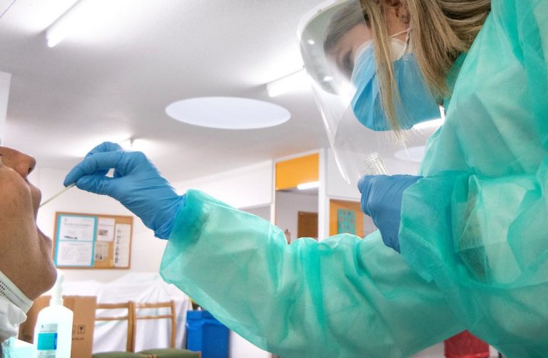 Diez casos, ningún fallecido y baja ocupación hospitalaria por COVID en Ciudad Real durante el martes