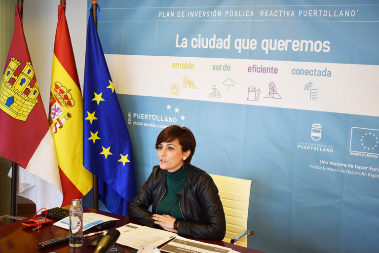La alcaldesa de Puertollano anima a las empresas a aprovechar las oportunidades que plantea la inversión pública de 130 millones para mejorar la ciudad