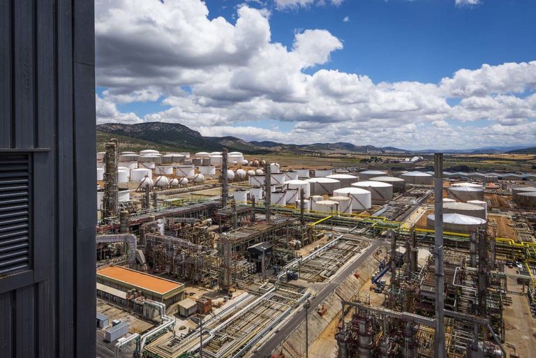 Repsol Puertollano invertirá 80 millones de euros hasta 2025 para reducir las emisiones de CO2
