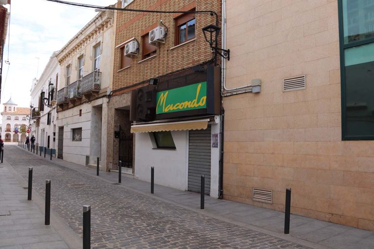 Un total de 93 personas participan en el cribado tras la detección de un brote COVID en un pub de Manzanares