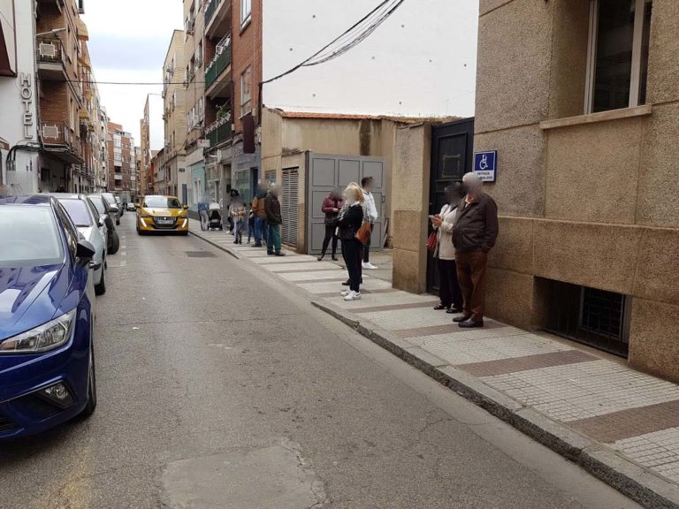 El brote de coronavirus en bares de Puertollano se eleva a 45 casos positivos