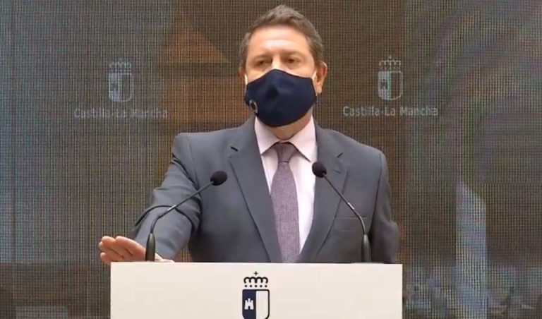 El presidente García-Page inaugura la exposición que conmemora el VI centenario del título de ciudad para Ciudad Real