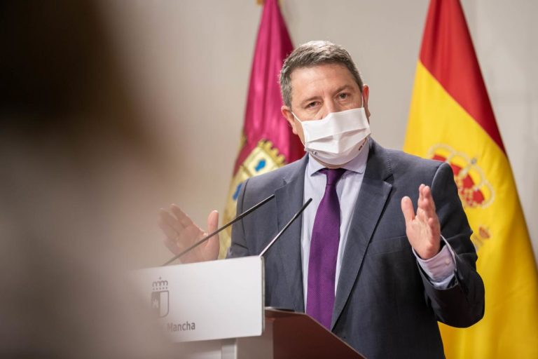 Page ve dificultades jurídicas para mantener el toque de queda en Castilla-La Mancha