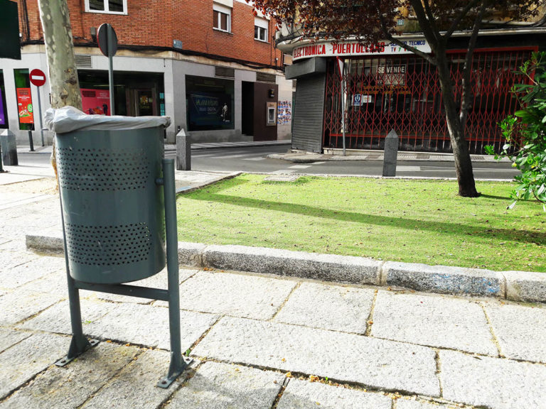 El Ayuntamiento de Puertollano instalará un centenar de nuevas papeleras