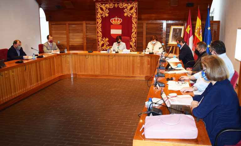 El Pleno de Puertollano expresa su apoyo a los trabajadores de Repsol con una declaración institucional