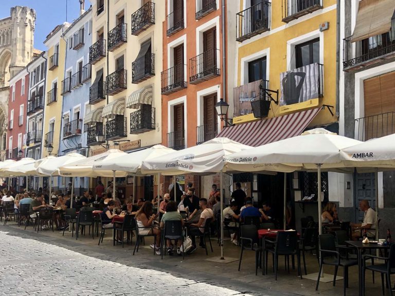 La hostelería en Castilla-La Mancha podrá abrir en nivel 3 al 50% en el interior y al 75% en el exterior