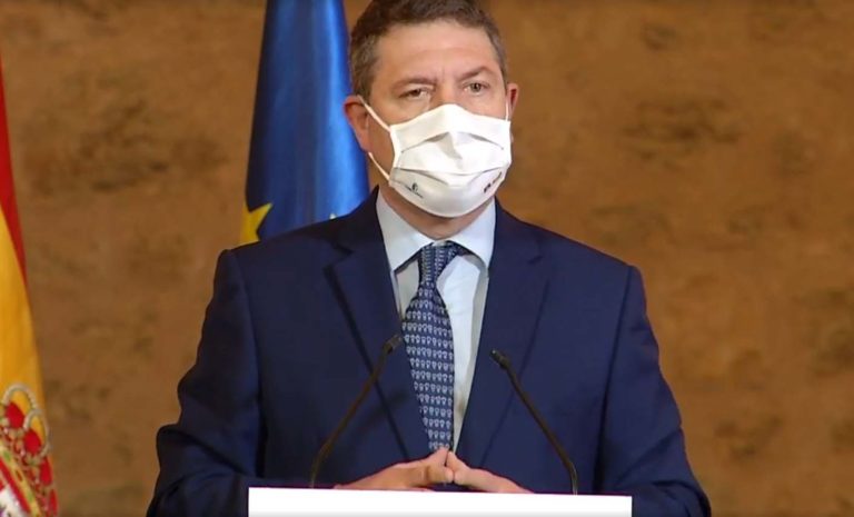 Castilla-La Mancha pondrá fin al toque de queda y al cierre perimetral el domingo, entre la «impotencia» de Page