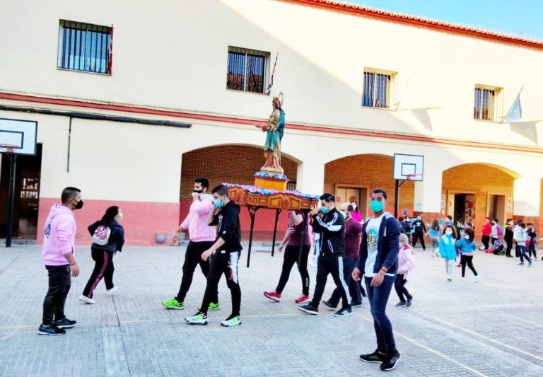 Puertollano: La comunidad salesiana vive la jornada festiva de María Auxiliadora