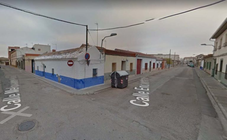 Fallecen dos jóvenes y una menor en un accidente de tráfico en el centro de Argamasilla de Alba