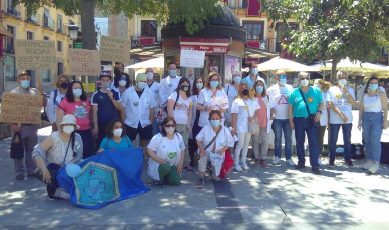 La Plataforma de Afectados por la Bolsa y Usuarios del Sescam califica de «éxito» la convocatoria de manifestación en Toledo