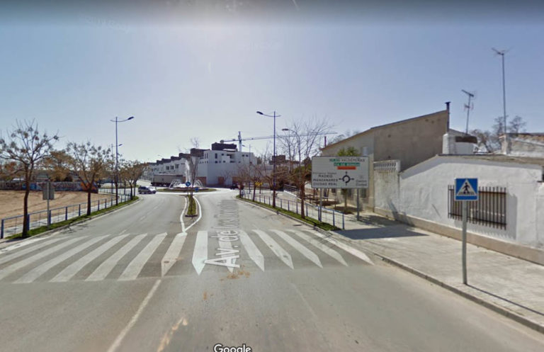 Herida grave una joven de 16 años tras ser atropellada cuando circulaba en monopatín en Daimiel