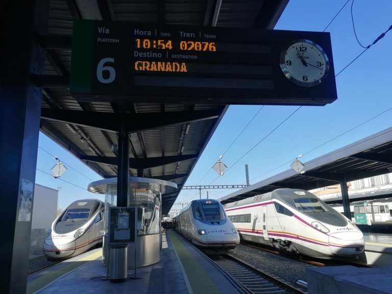 La supresión de las paradas de tren directo a Granada el próximo día 7 de Julio desde Ciudad Real y Puertollano es un retroceso