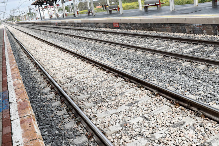 El Gobierno destina 18,2 millones de euros a modernizar 13,7 km de la autopista ferroviaria Algeciras-Zaragoza a su paso por Ciudad Real