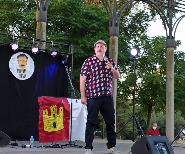 Puertollano: Medio millar de personas disfrutaron del humor de Agustín Durán