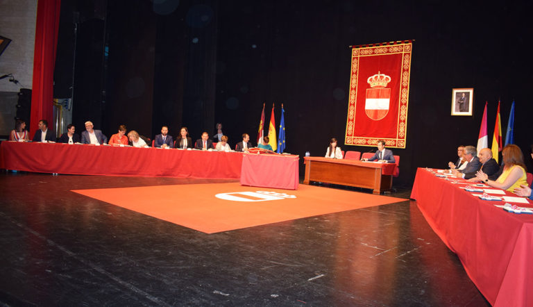 El pleno de elección de Adolfo Muñiz como alcalde de Puertollano se celebrará este jueves en el auditorio