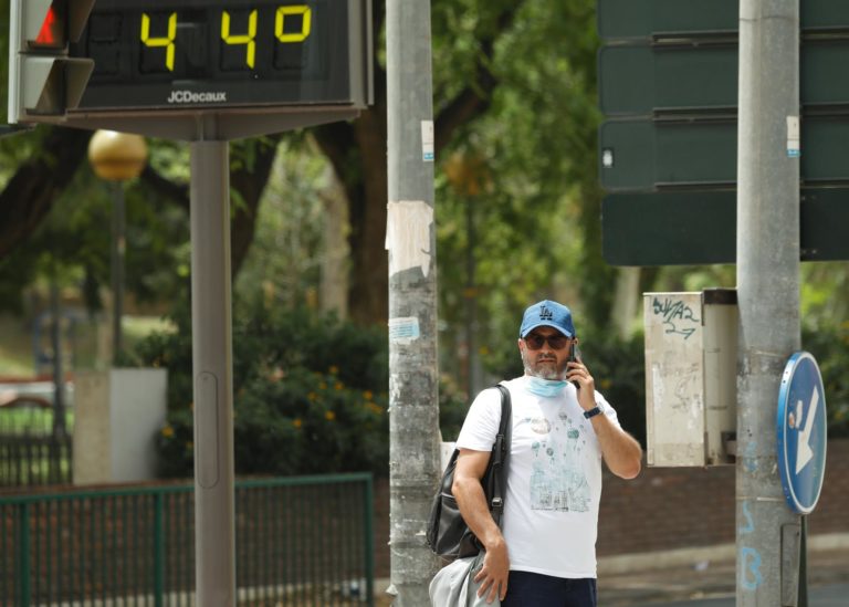 La tercera ola de calor dejará máximas de 44ºC, 15ºC más de lo normal, y vuelven las noches tórridas con más de 25ºC